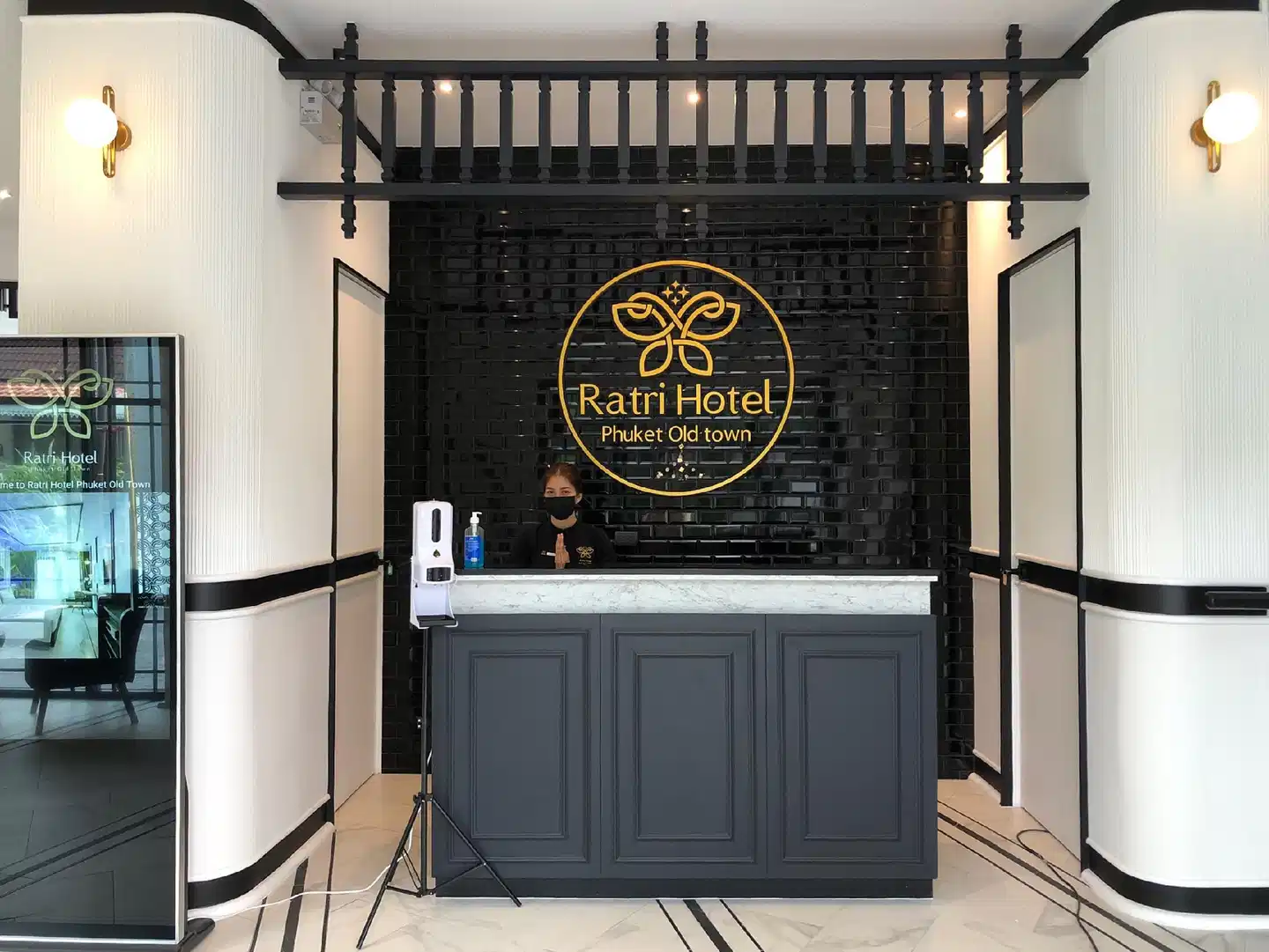 Ratri Hotel Phuket Old Town Lobby