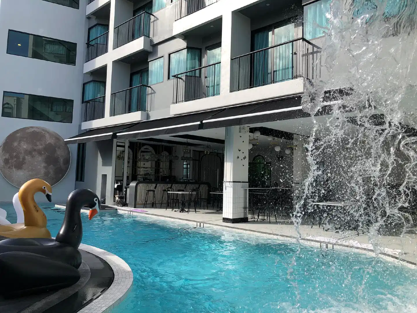 Ratri Hotel Phuket Old Town Pool