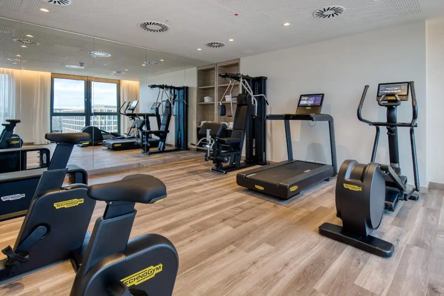 IntercityHotel Berlin Airport BER Sport und Entertainment