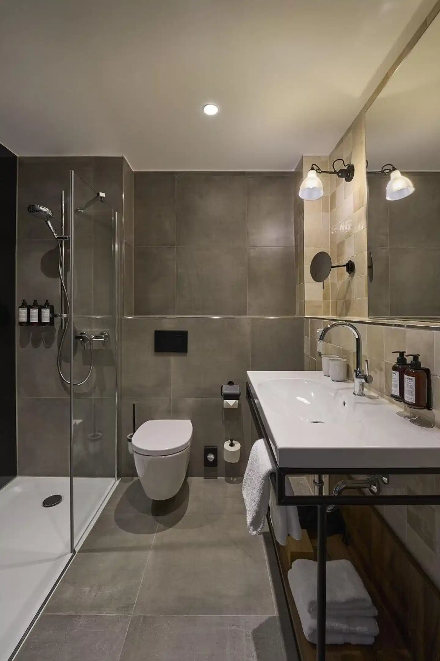 FREIgeist Homes - Serviced Apartments Badezimmer