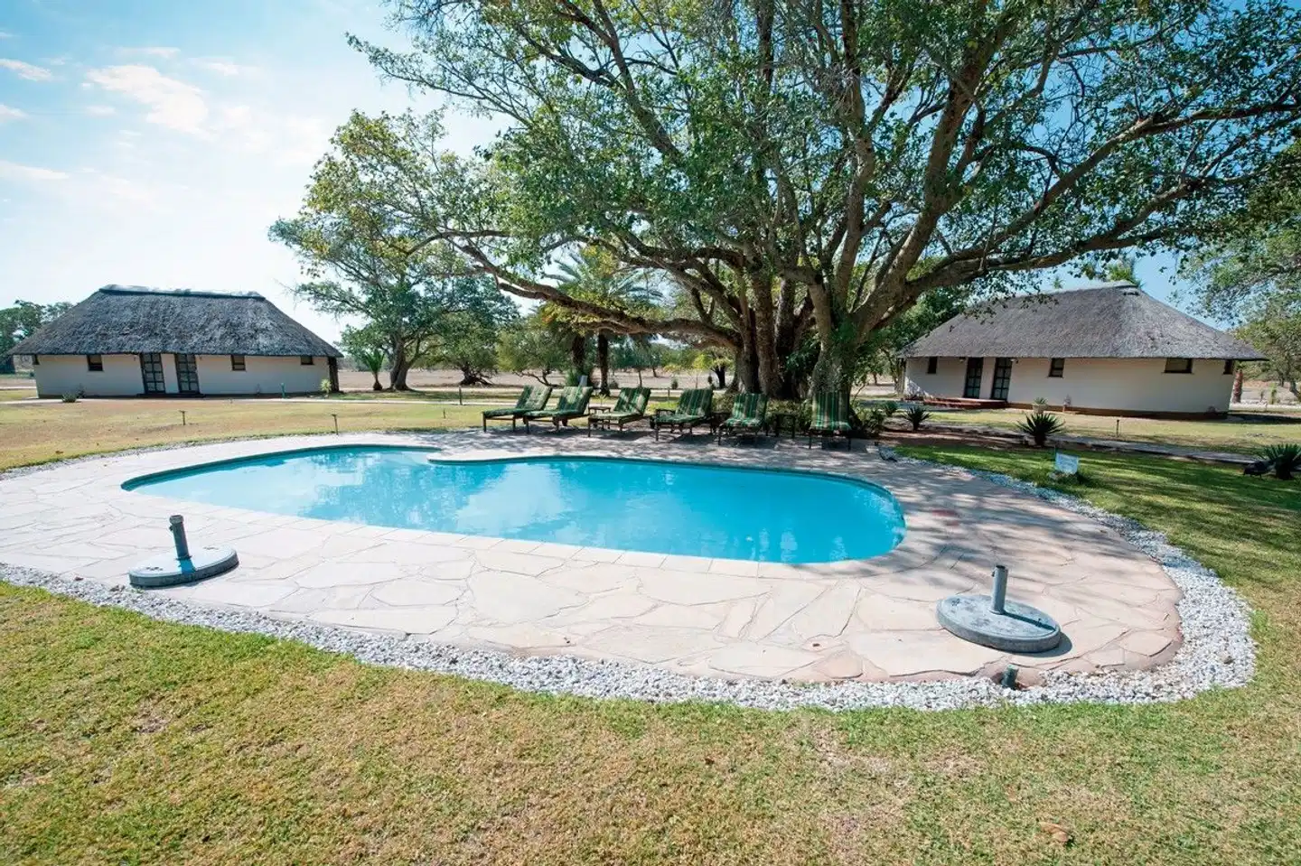 La Rochelle Lodge Pool