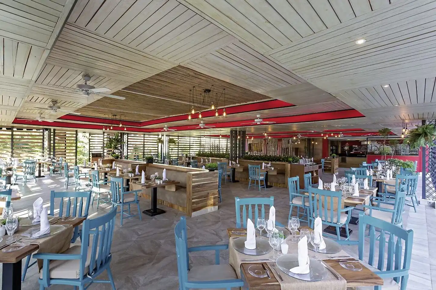 Bahia Principe Grand Aquamarine Restaurant