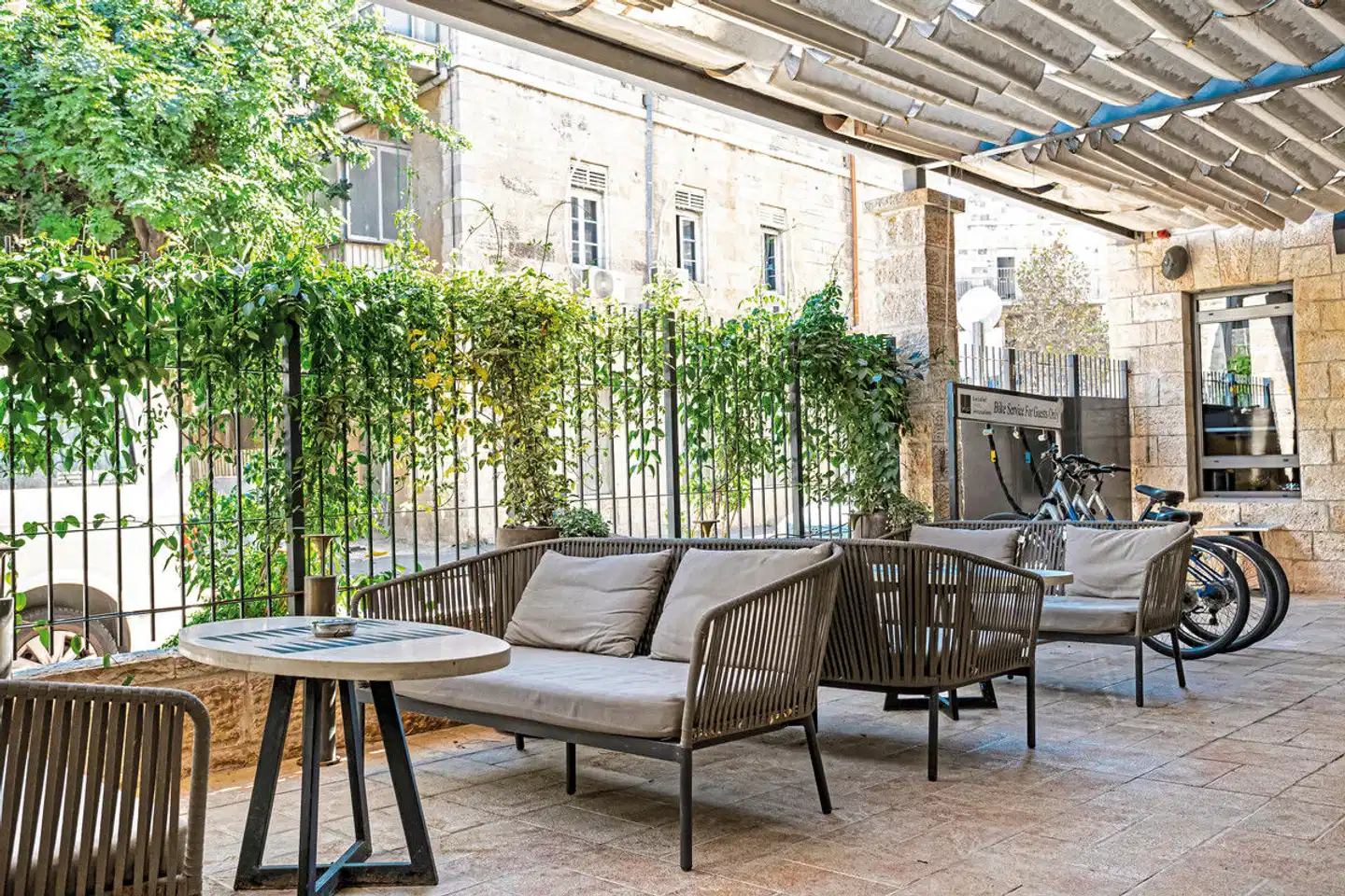 Bezalel Hotel Jerusalem Terrasse