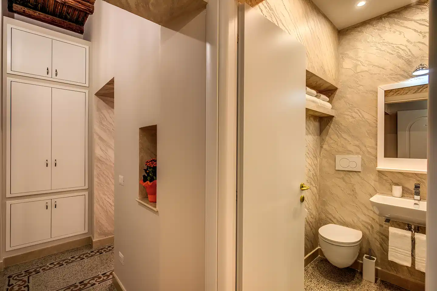 Colosseo Accomodation Room Guest House Badezimmer