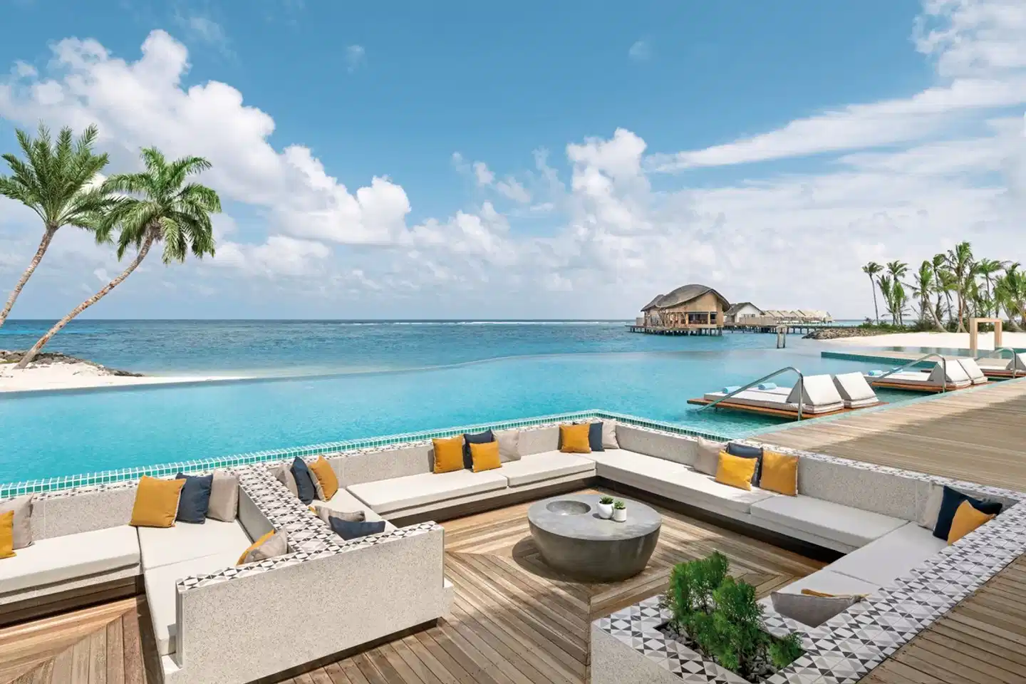 Hilton Maldives Amingiri Resort & Spa Pool