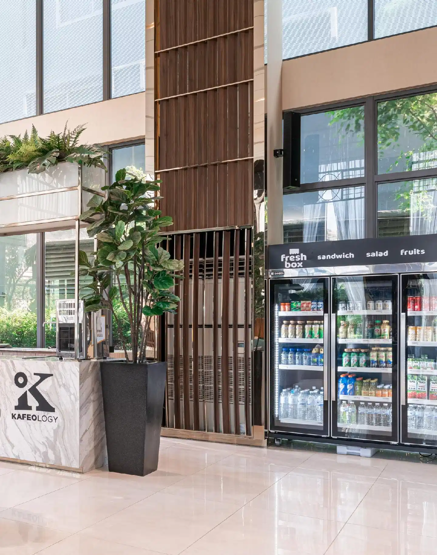 Ramada Plaza by Wyndham Bangkok Sukhumvit 48 Bar