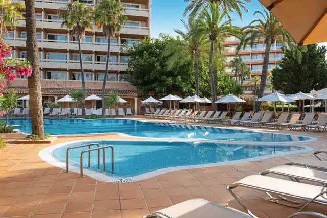 Valentin Reina Paguera Pool