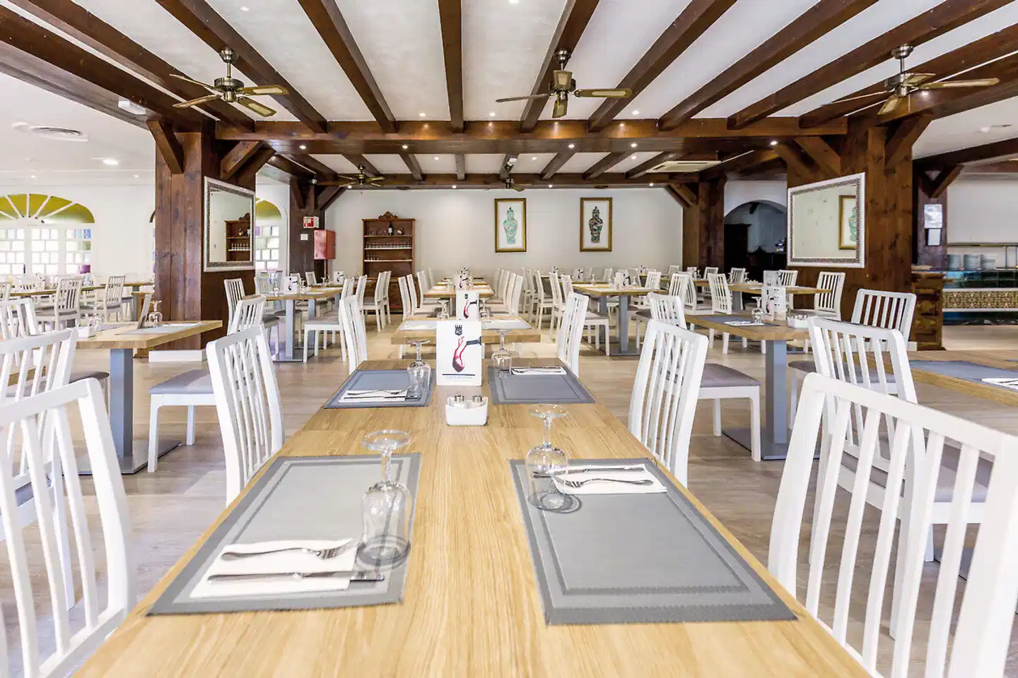 Rey Carlos Restaurant