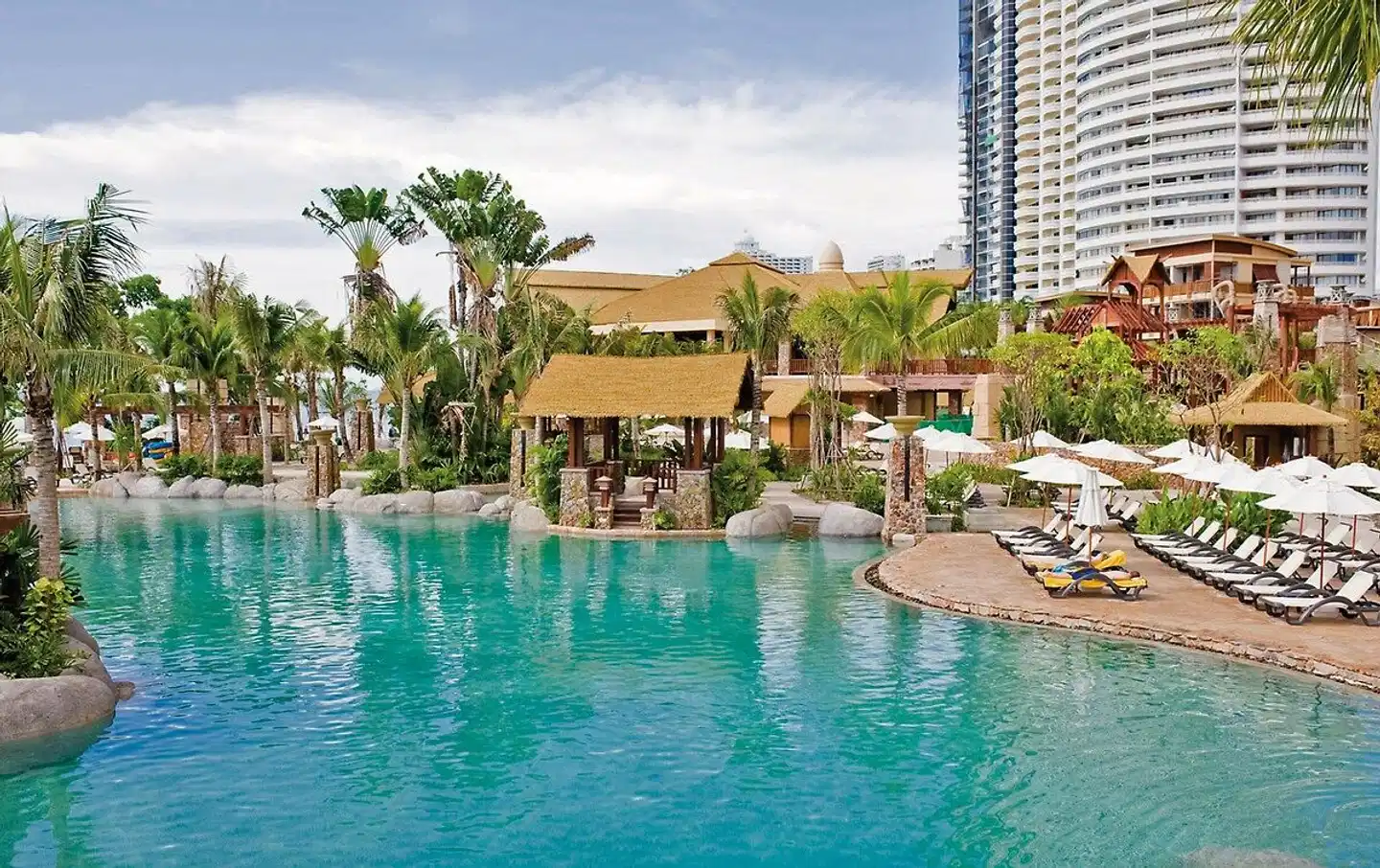 Centara Grand Mirage Beach Resort Pattaya Pool