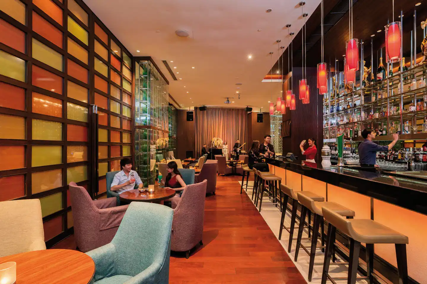 Holiday Inn Bangkok Silom Bar