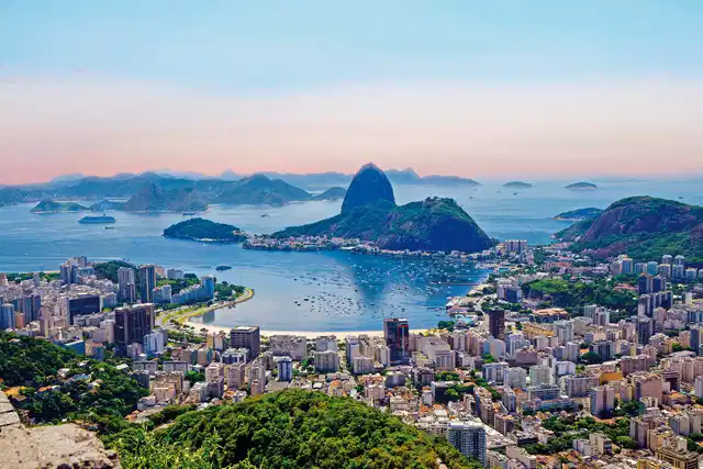 Rio de Janeiro: Samba, Soulfood und Sonnenuntergänge Landschaft