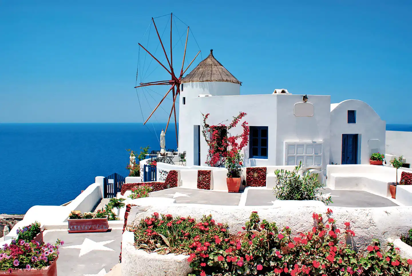 Kykladen-Inselhüpfen: Santorin, Mykonos, Paros, Naxos (15 Tage) Terrasse