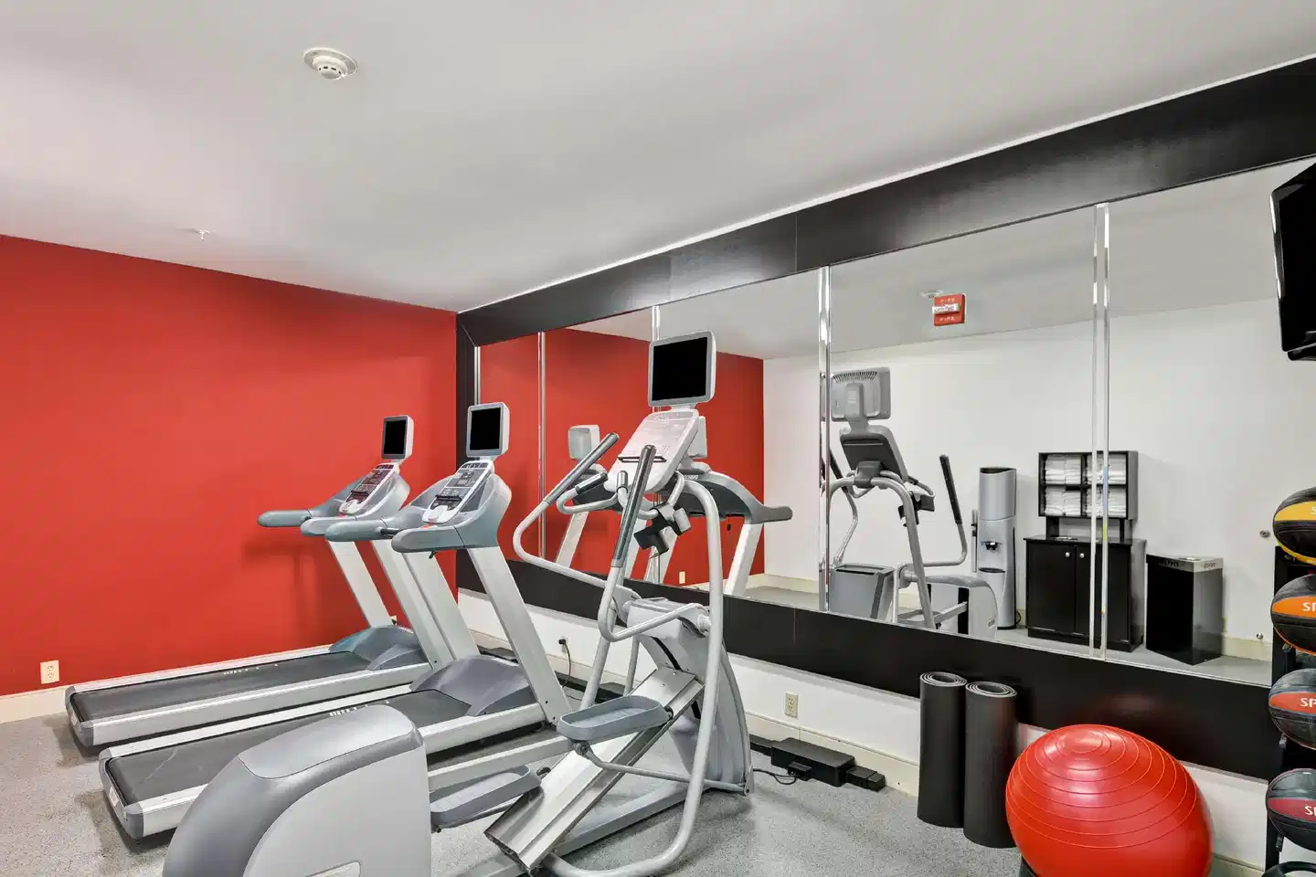 Homewood Suites by Hilton Houston West-Energy Corridor Sport und Entertainment
