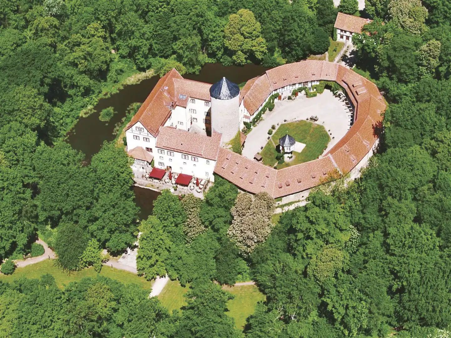 Hotel & Spa Wasserschloss Westerburg Garten