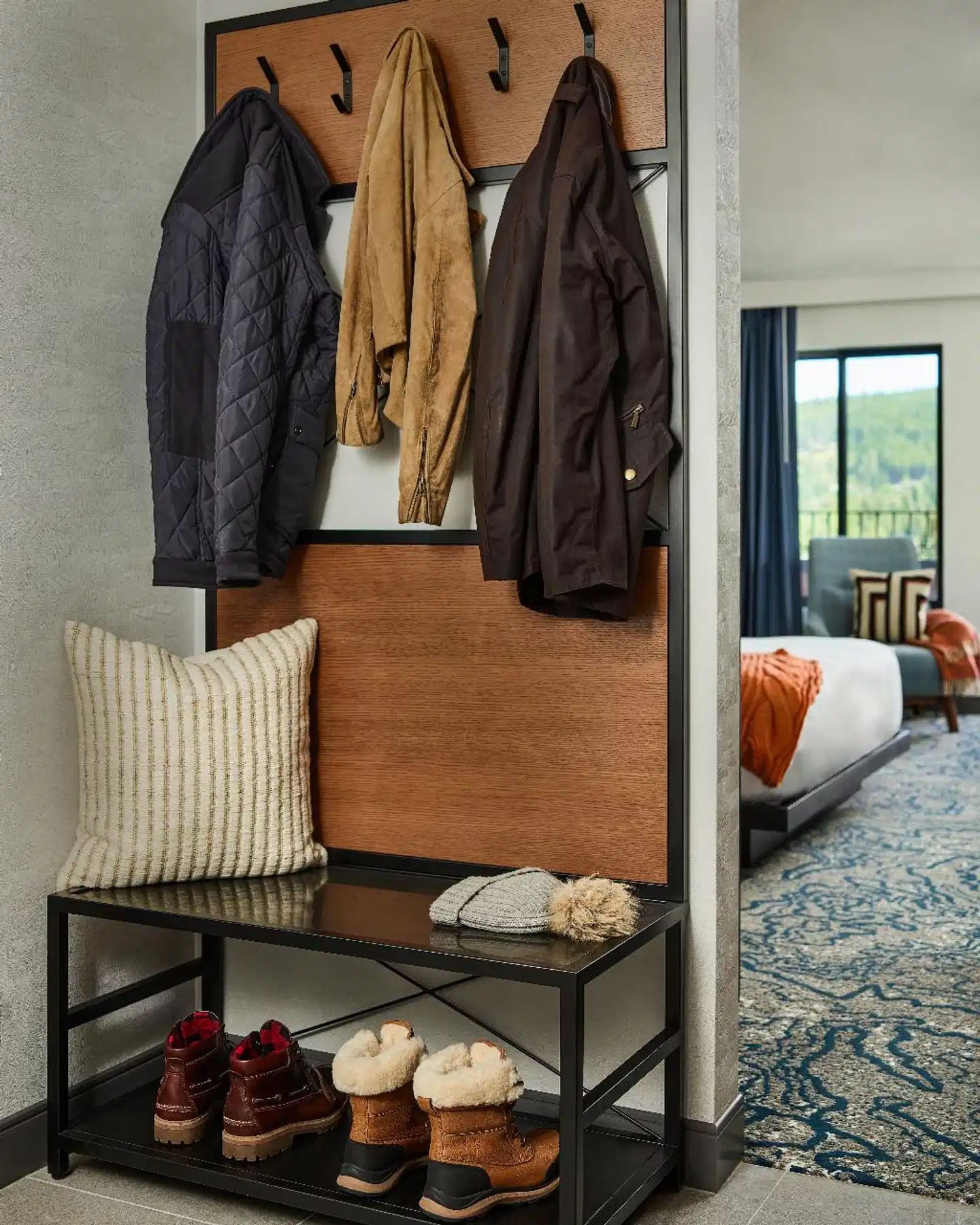 Hotel Alpenrock Breckenridge, Curio Collection by Hilton Lobby