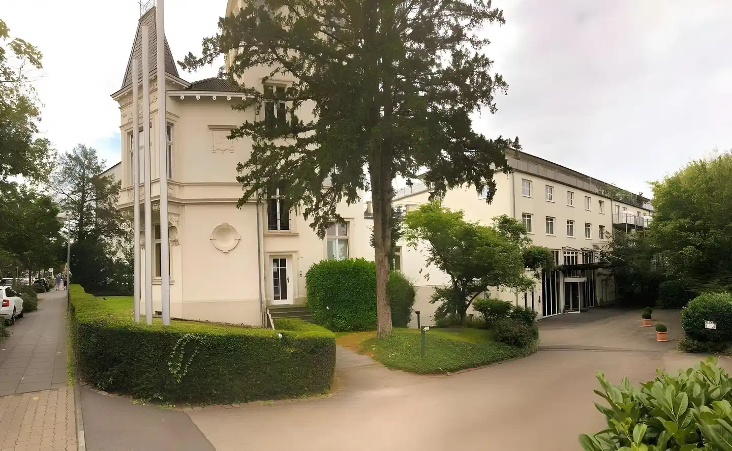 Hotel the YARD Bad Honnef Aussenansicht