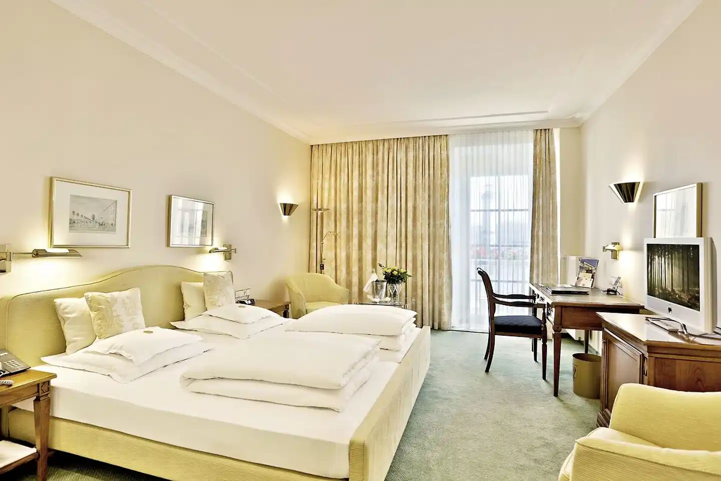 Hotel Bayerischer Hof Wohnbeispiel