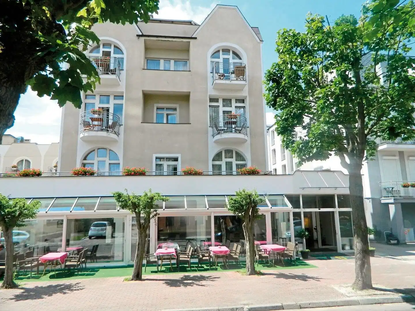 Atol Hotel & Spa Aussenansicht