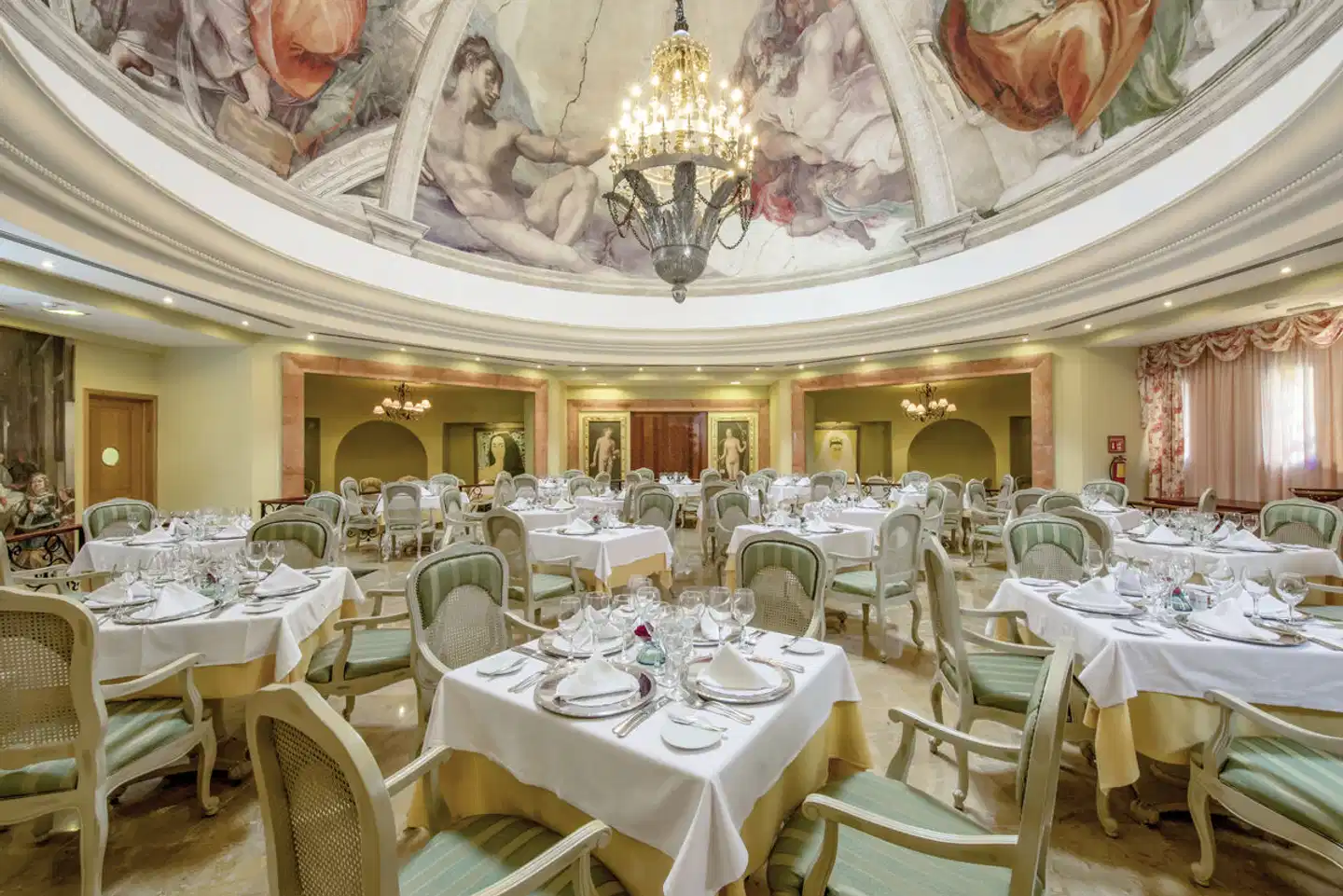 Iberostar Selection Paraíso Lindo Restaurant