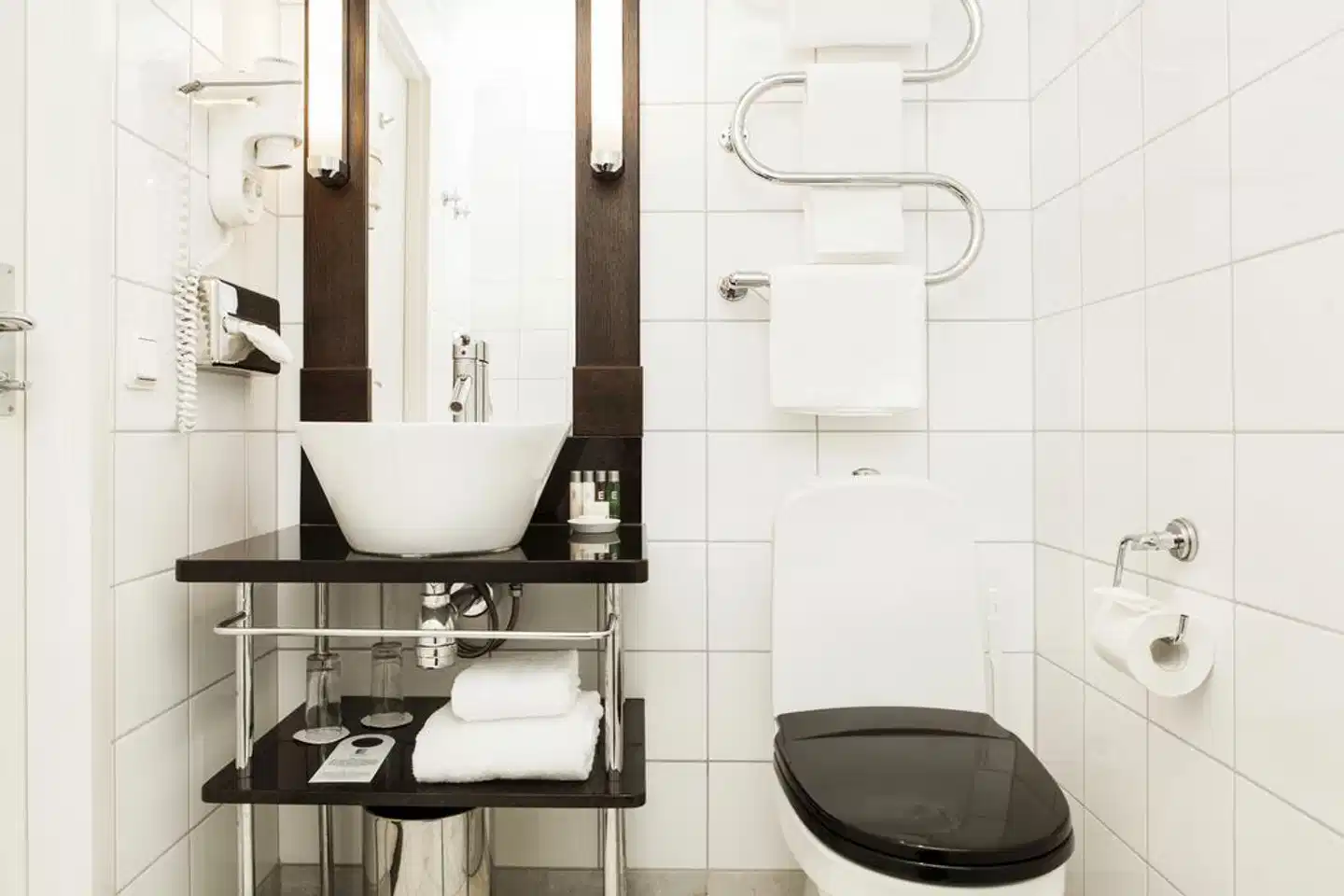 Elite Hotel Savoy Badezimmer