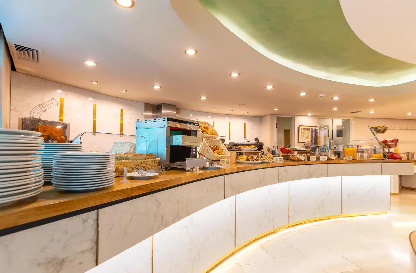 Best Western Ilisia Hotel Bar