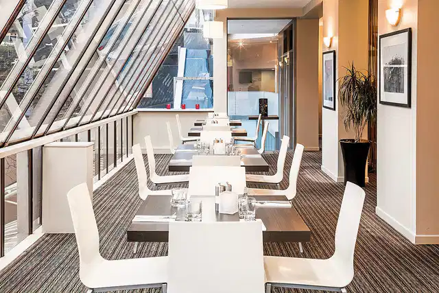 Travelodge Wellington Lobby