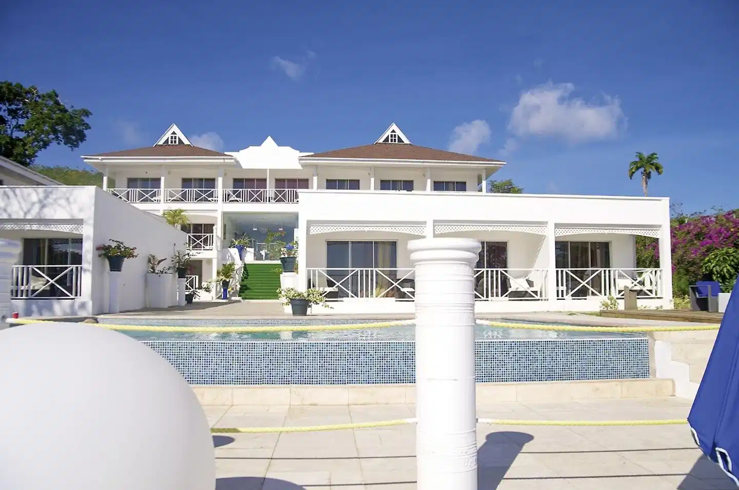 Bacolet Beach Club Aussenansicht