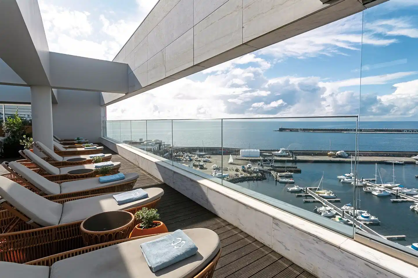 Octant Ponta Delgada Terrasse