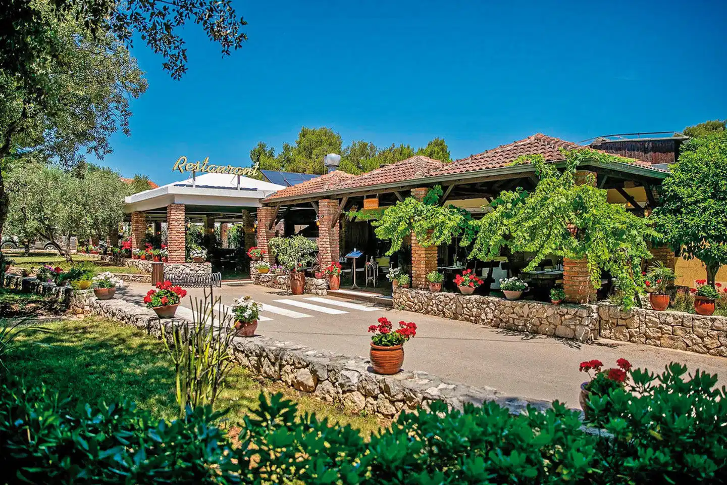 Amadria Park Mobile Homes Sibenik Garten