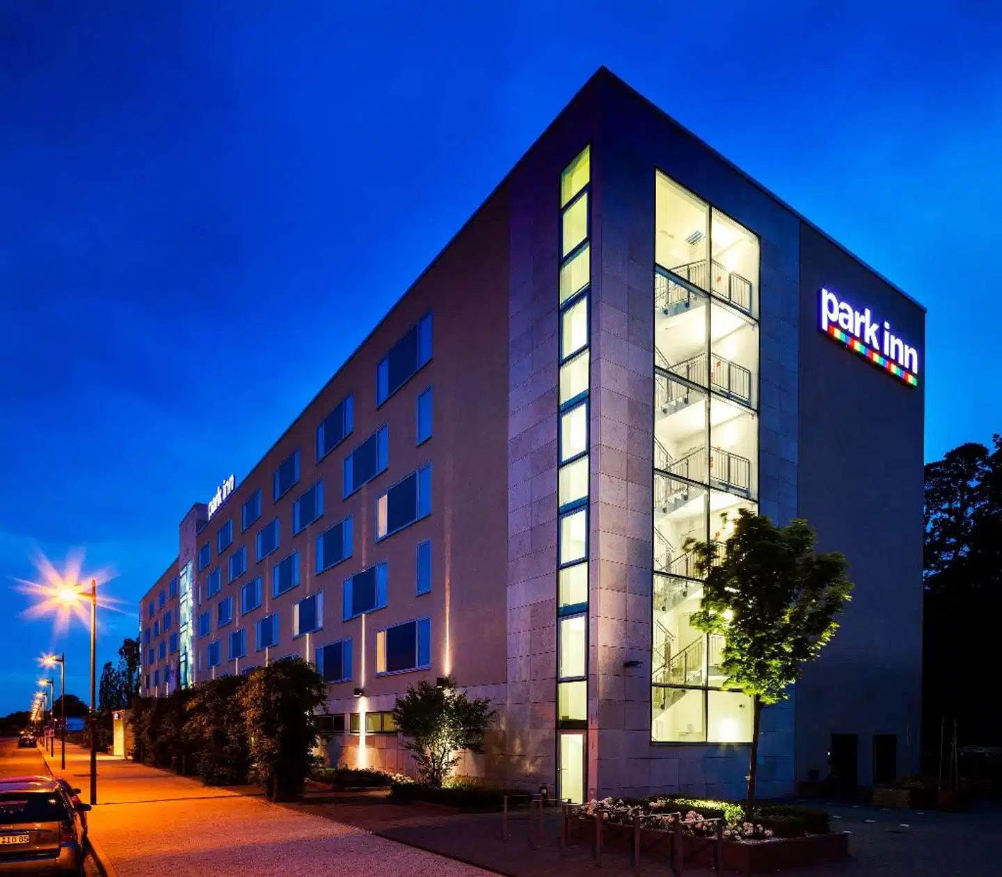 Park Inn by Radisson Frankfurt Airport Aussenansicht