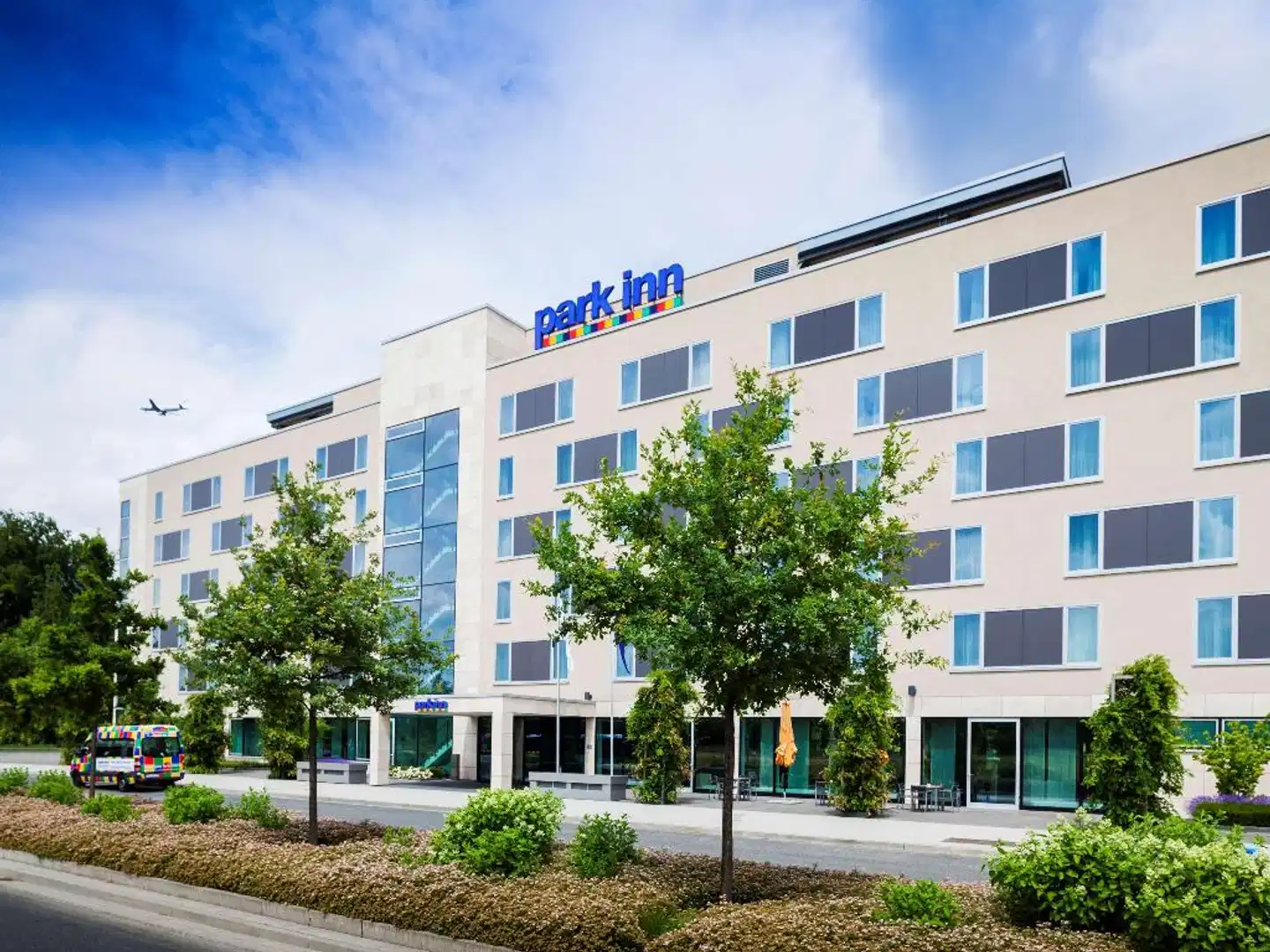 Park Inn by Radisson Frankfurt Airport Aussenansicht