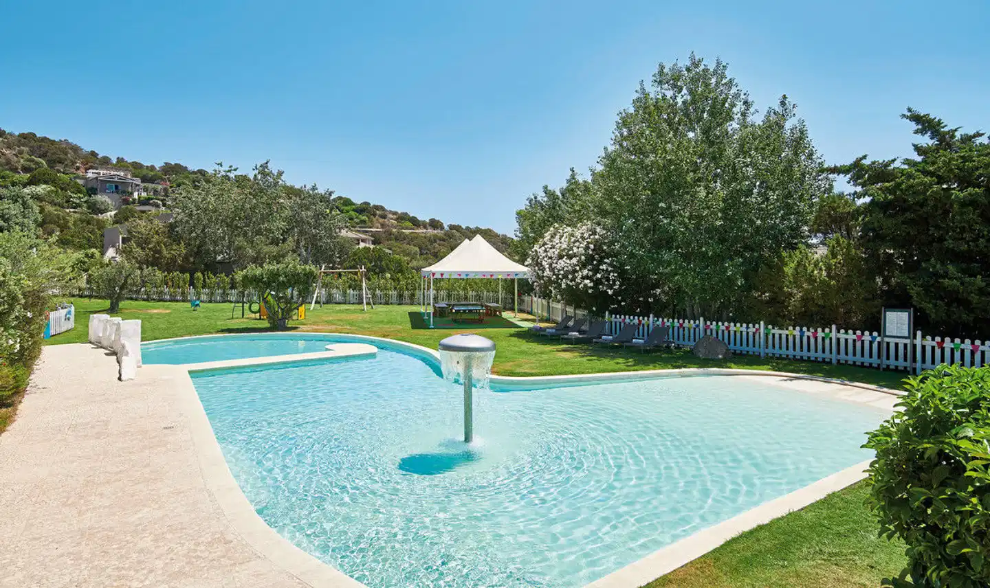 Chia Laguna - Hotel Village Pool