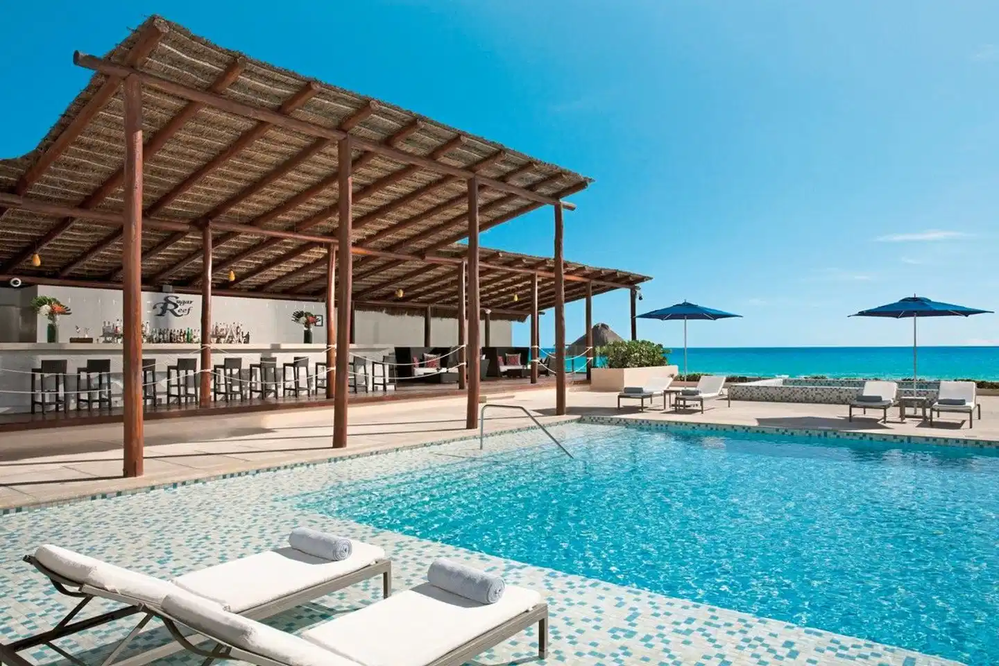 Secrets The Vine Cancun Terrasse