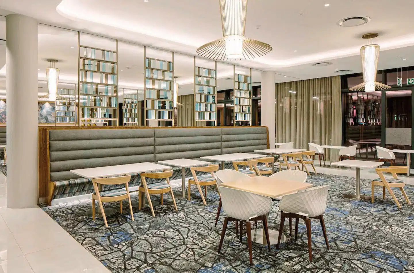 Radisson Hotel & Convention Centre Johannesburg, O.R. Tambo Bar