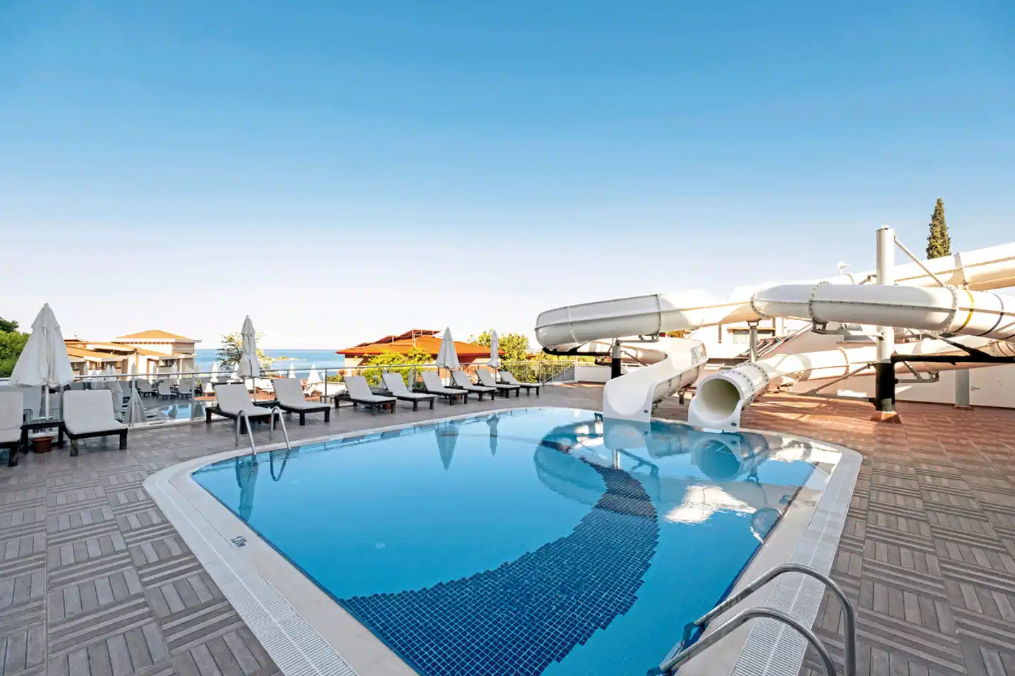 Laguna Beach Alya Resort & Spa Pool