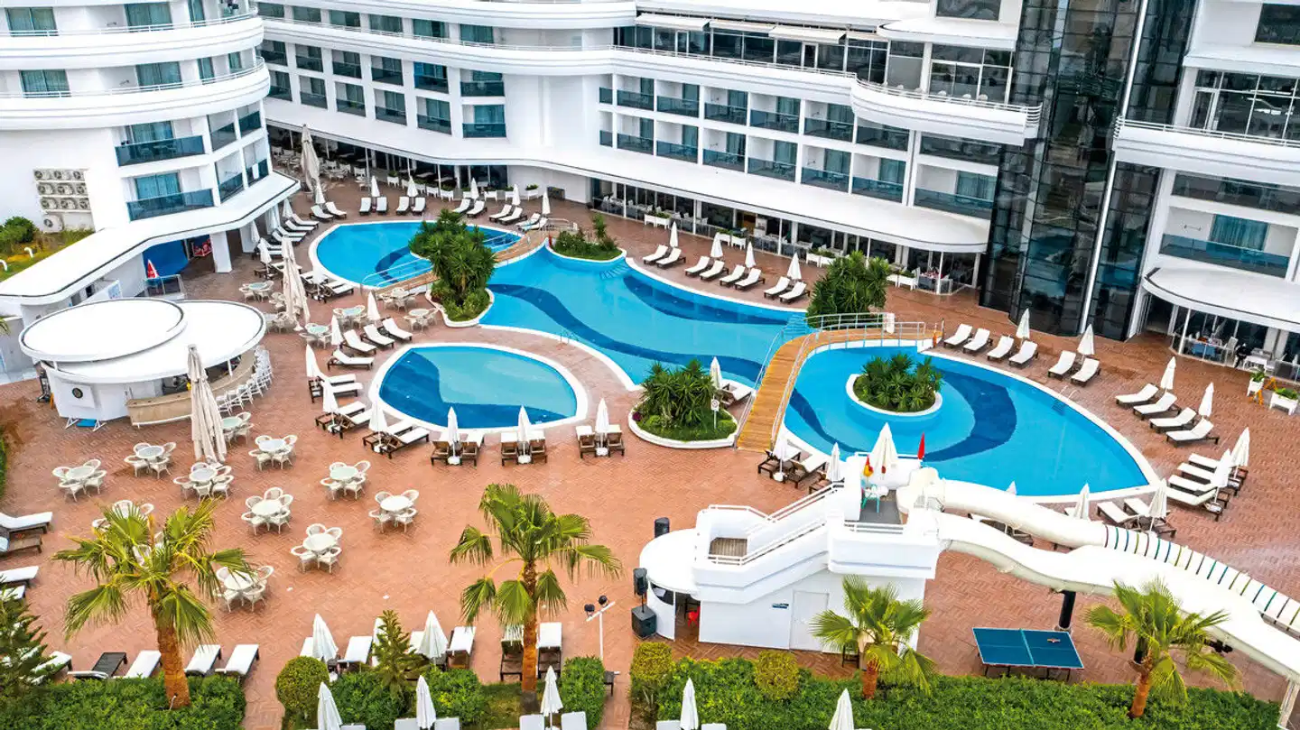 Laguna Beach Alya Resort & Spa Aussenansicht