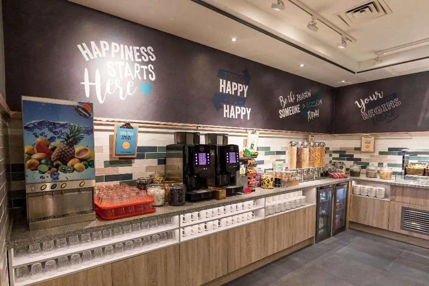 Hampton by Hilton Bournemouth Bar