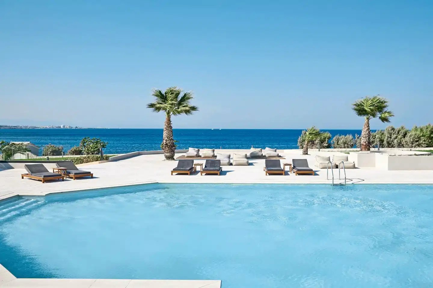 Elissa Lifestyle Beach Resort Pool