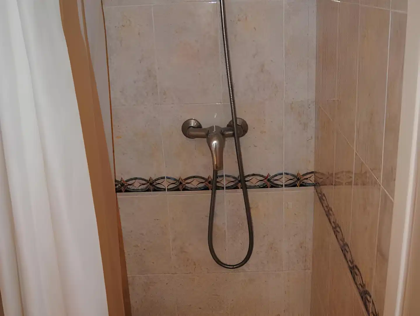 Mayol Hostal Badezimmer