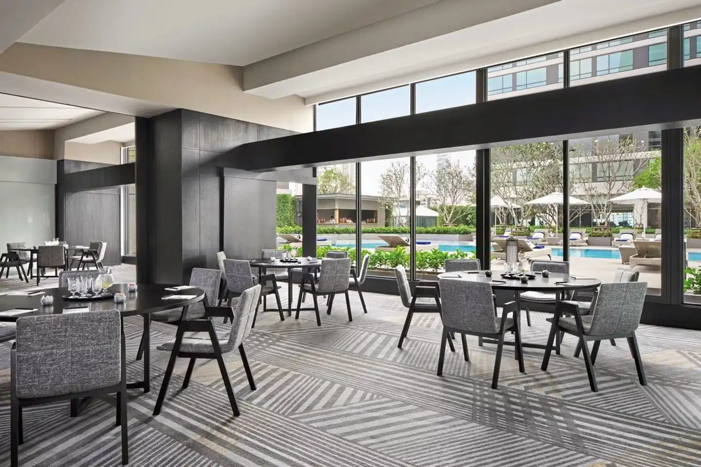 Bangkok Marriott Hotel Queen's Park Restaurant