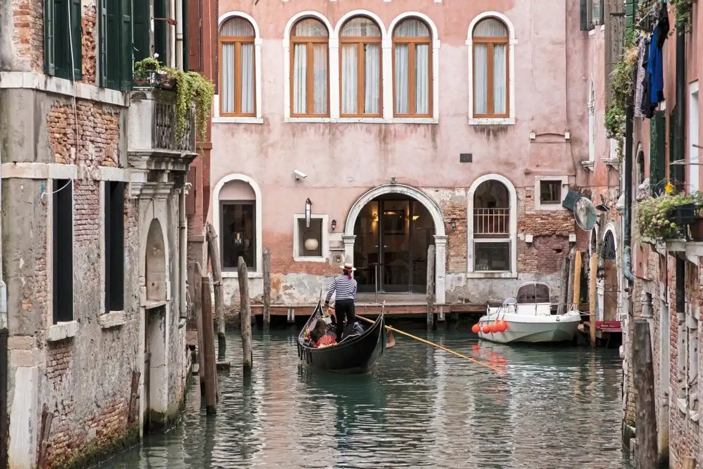 AllAngelo Art Hotel Aussenansicht