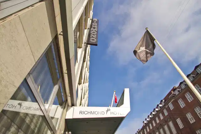 Richmond Hotel Aussenansicht