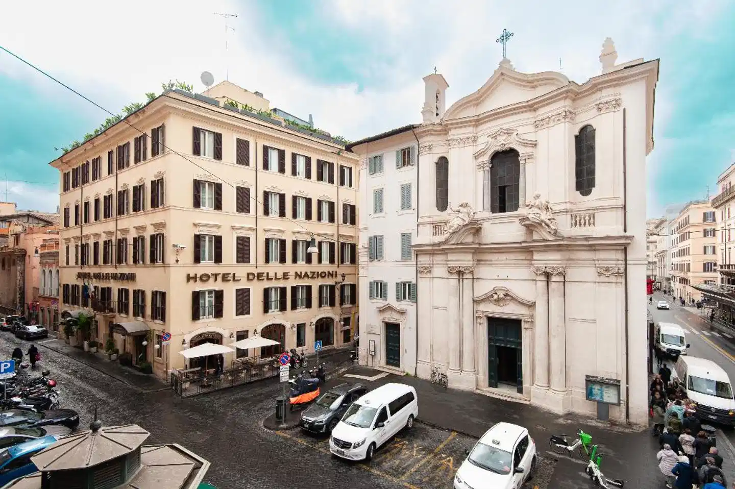 Delle Nazioni Aussenansicht