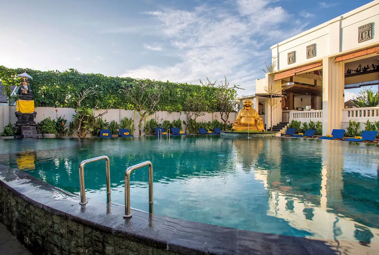 Tonys Villas & Resort Pool