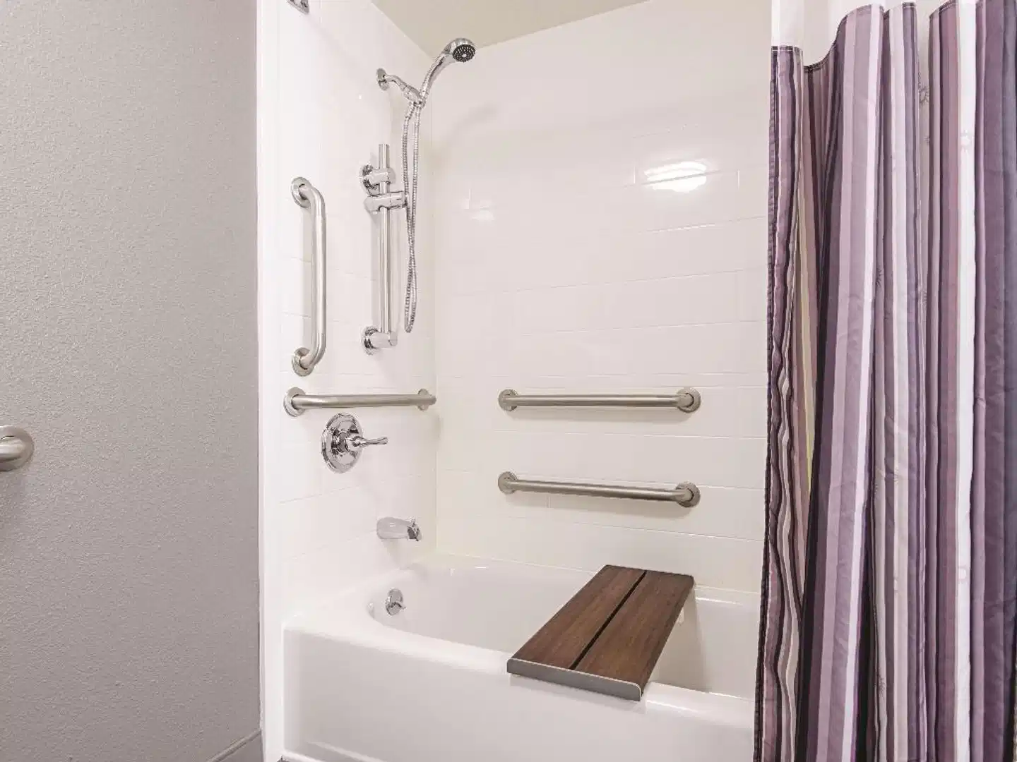 La Quinta Inn & Suites Portland Badezimmer