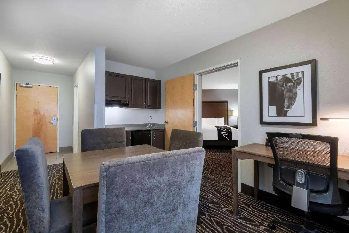 La Quinta Inn & Suites by Wyndham Fairbanks Airport Wohnbeispiel
