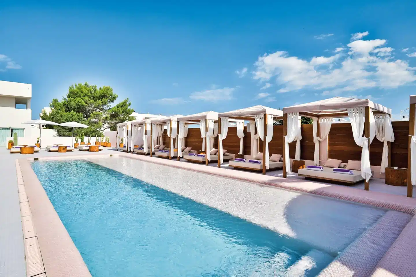 Paradiso Ibiza Art Pool