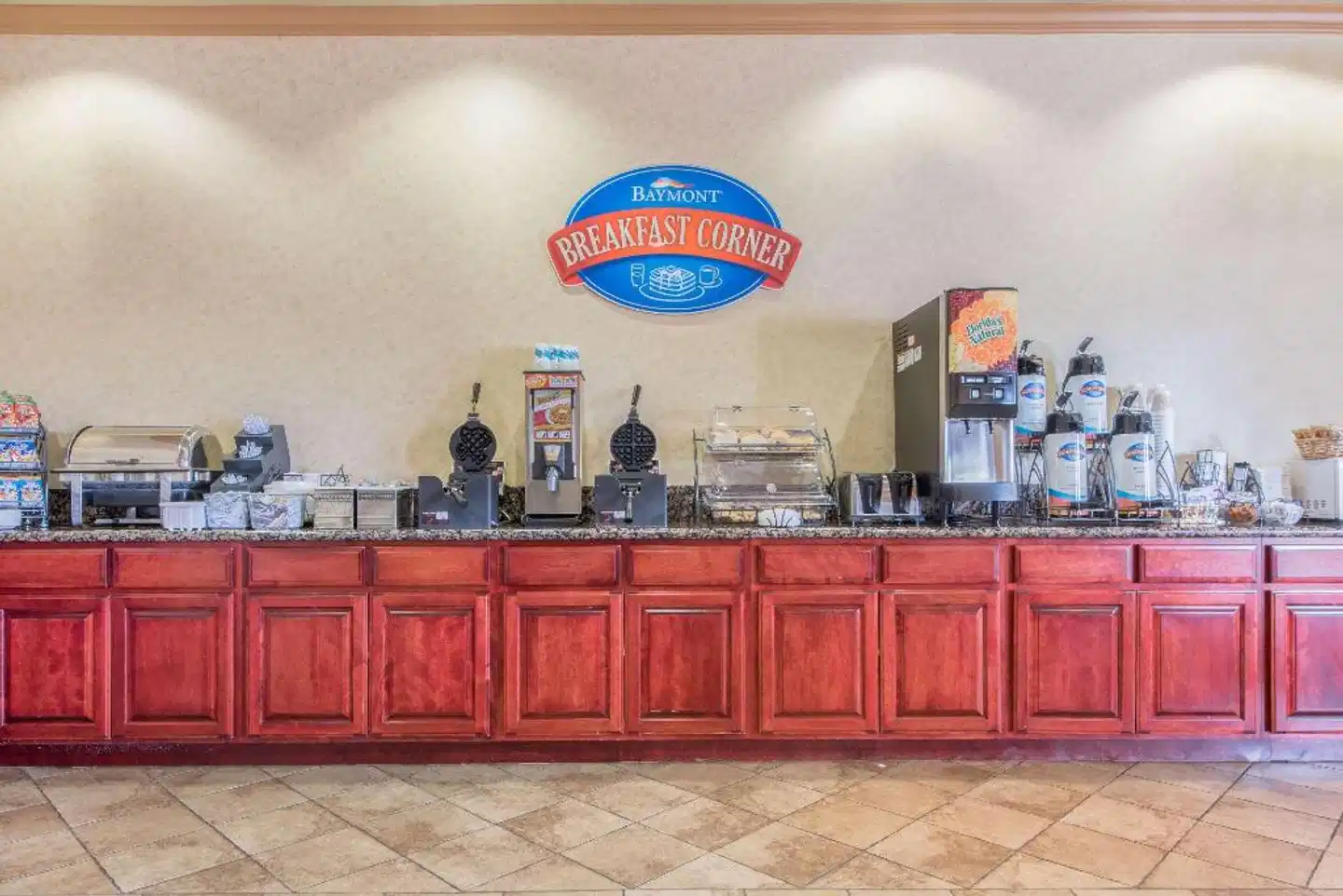 Baymont by Wyndham Wichita Falls Bar