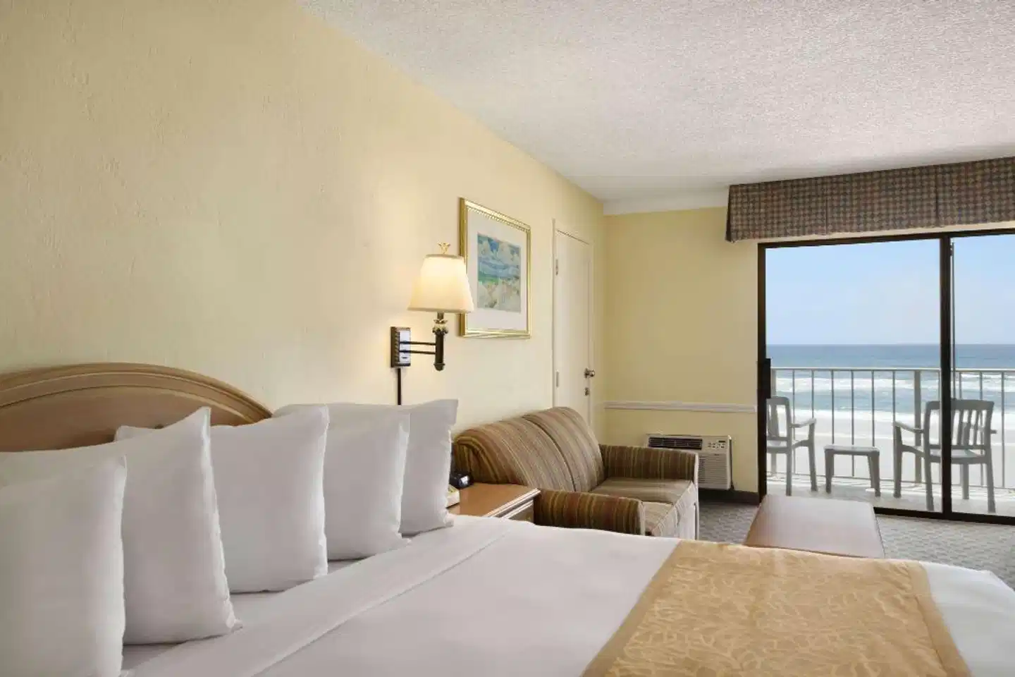 Days Inn by Wyndham Daytona Oceanfront Wohnbeispiel