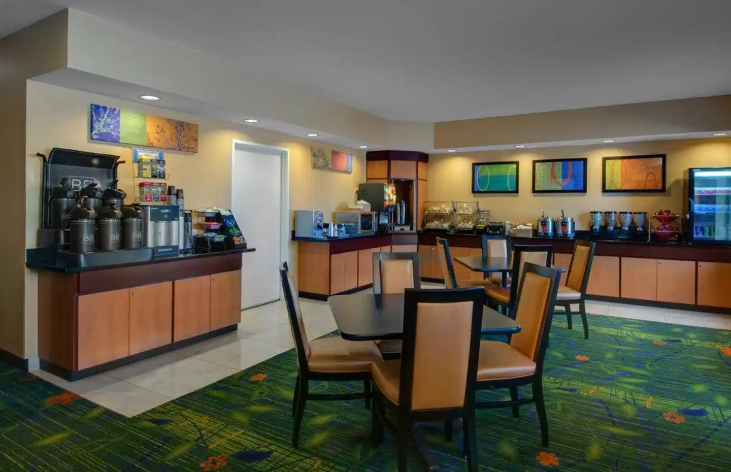 Fairfield Inn & Suites by Marriott Denver Airport Bar